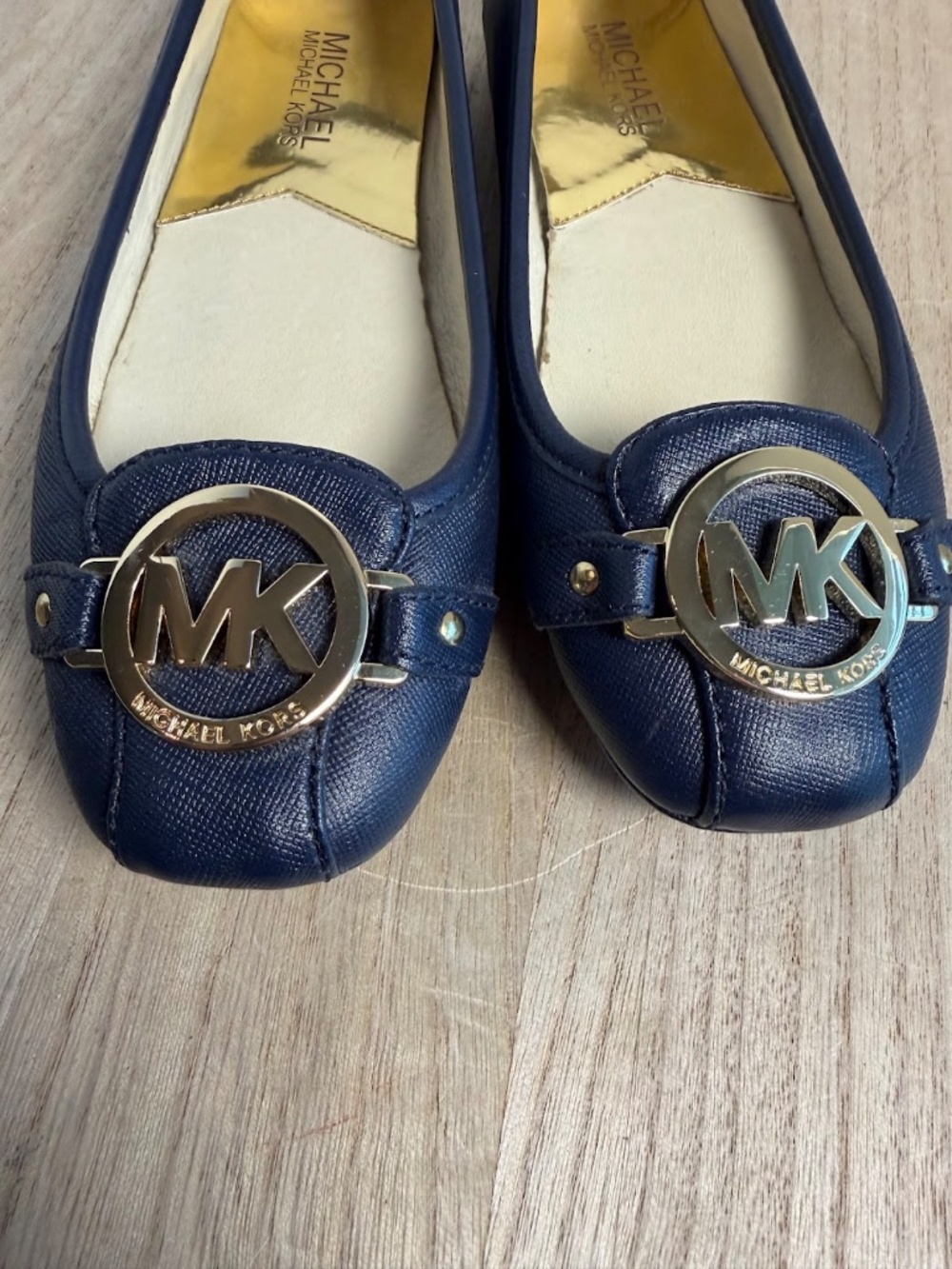 Michael Kors Fulton Moc Flats Navy Leather Gold Logo Womens 6.5 - Picture 7 of 8